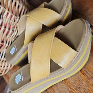 Yellow Box Akeko Platform Sandal Cork Wedge Mustard Size 8.5